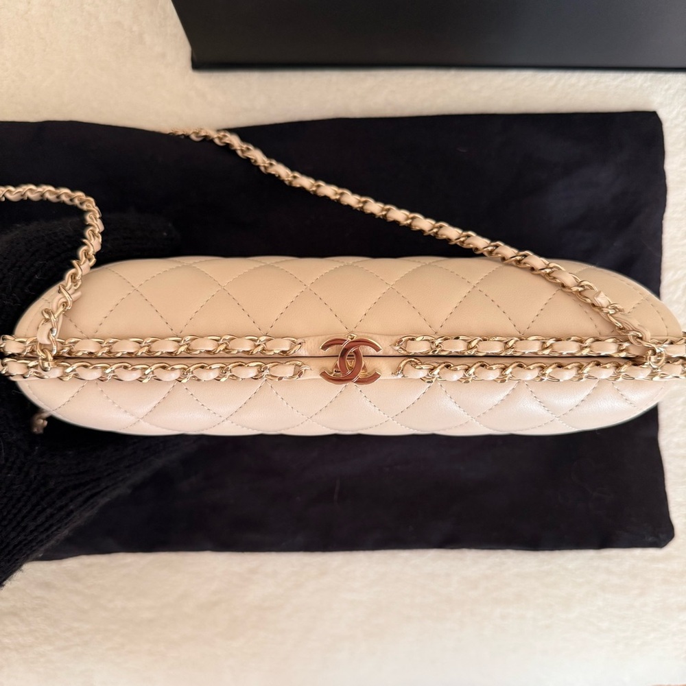 CHANEL Beige Quilted Evening Bag - Picture 12 of 13